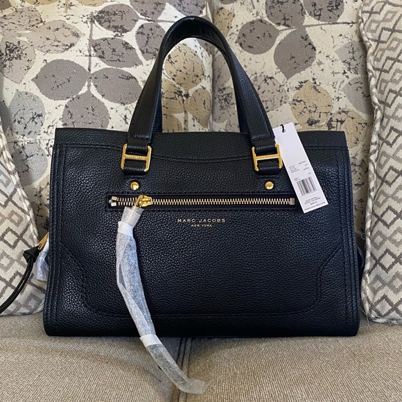 Marc Jacobs Handbags - LAST ONE 😍Marc Jacobs😍 Large CRU Leather Satchel